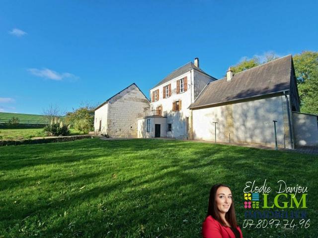 Maison 9 pièces 250 m²