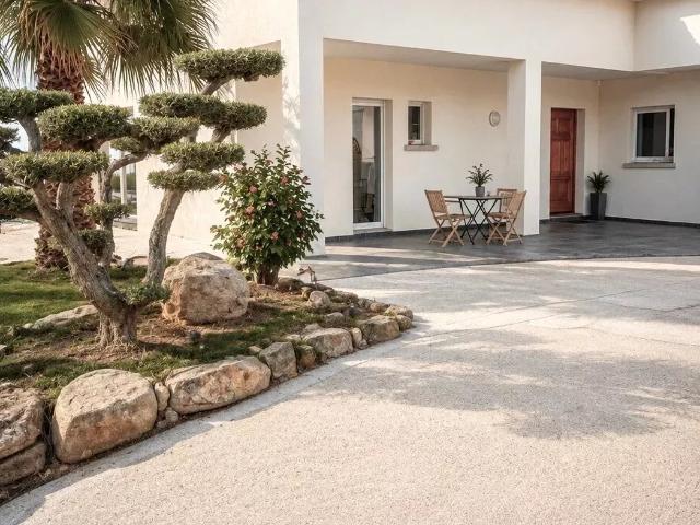 Maison 5 pièces 269 m²