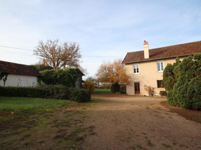 Maison 4 pièces 279 m²