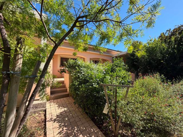 Maison 4 pièces 271 m²