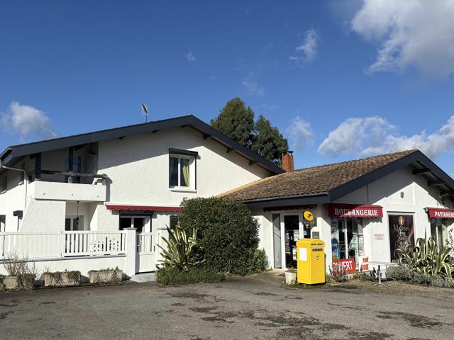 Maison 4 pièces 328 m²