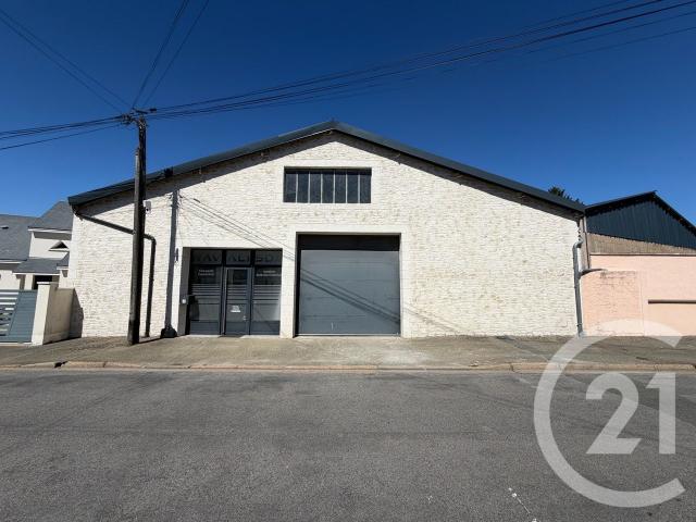 Maison 4 pièces 536 m²
