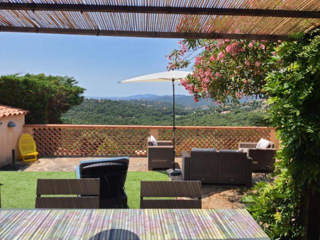 Maison 4 pièces, 60 m² à louer à La Londe les Maures 83250