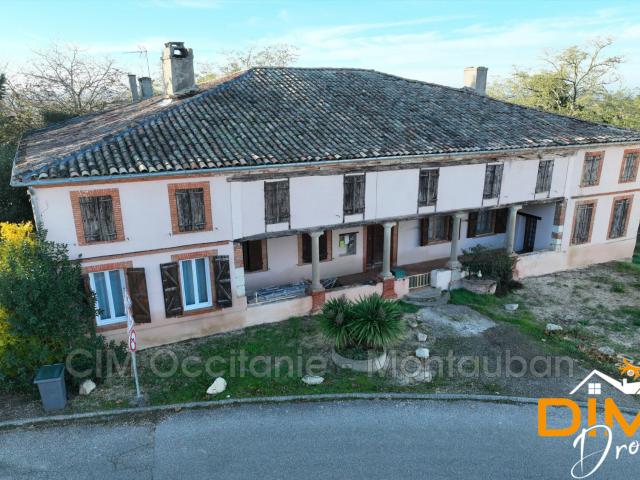 Maison 4 pièces 650 m²