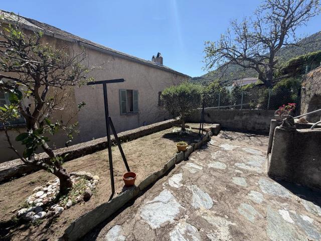 Maison 4 pièces 65 m²