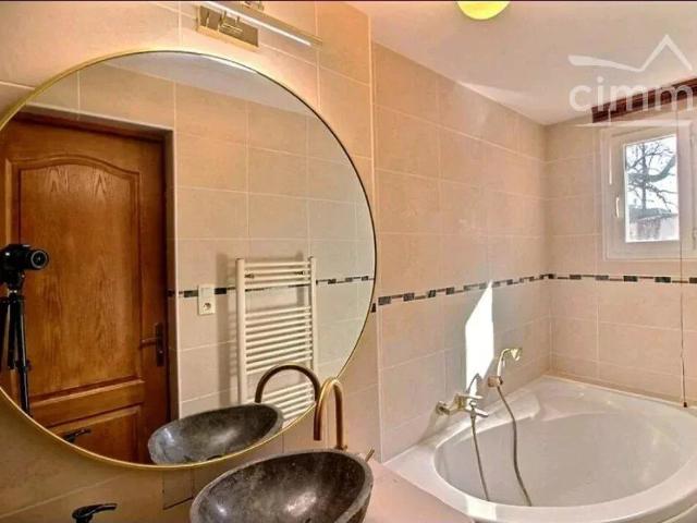 Maison 4 pièces, 66 m² à louer à Les Abrets en Dauphiné 38490