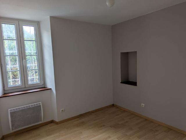 Maison 4 pièces, 68 m² à louer à Châtel en Trièves 38710