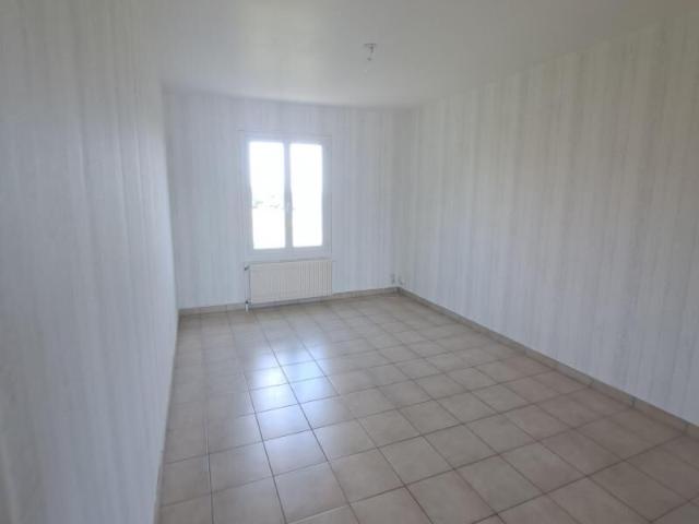 Maison 4 pièces, 72 m² à louer à Assigny 18260