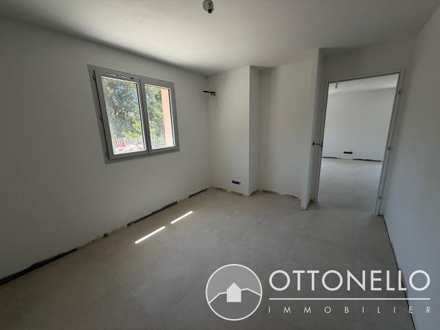 Maison 4 pièces, 72 m² à louer à Roquebrune sur Argens 83520