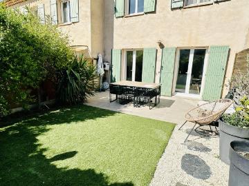 Maison 4 pièces, 73 m² à louer à La Fare les Oliviers 13580