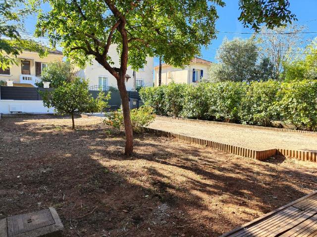 Maison 4 pièces, 73 m² à louer à Toulon 83000