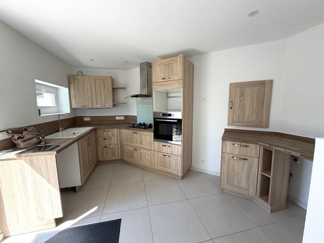 Maison 4 pièces, 75 m² à louer à Claville 27180
