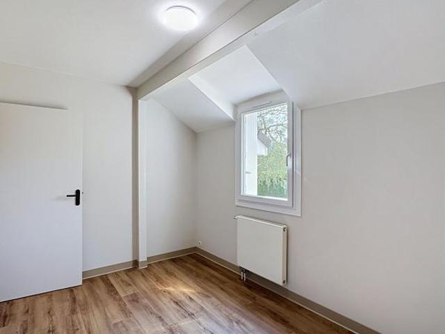 Maison 4 pièces, 75 m² à louer à Baraqueville 12160