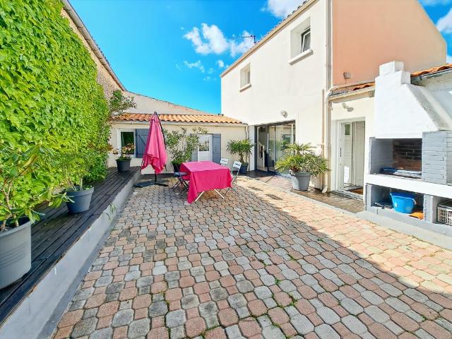 Maison 4 pièces, 75 m² à louer à Dompierre sur Mer 17139