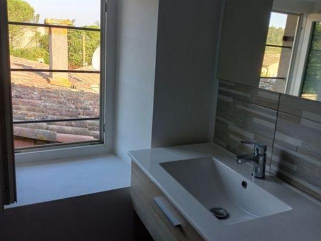 Maison 4 pièces, 76 m² à louer à Villegailhenc 11600