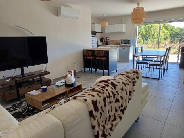 Maison 4 pièces, 77 m² à louer à Sainte Foy 85150