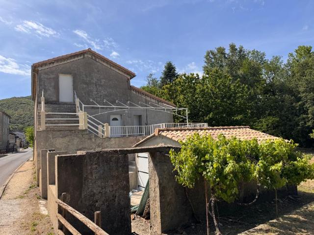 Maison 4 pièces, 77 m² à louer à Robiac Rochessadoule 30160