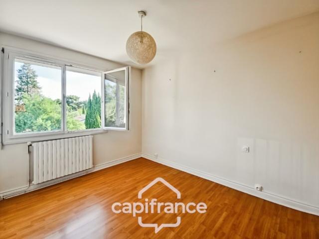 Maison 4 pièces, 80 m² à louer à Agen 47000