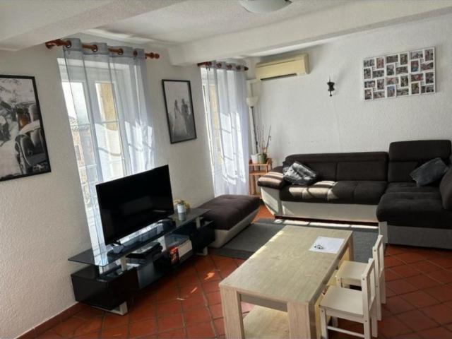 Maison 4 pièces, 80 m² à louer à Bagnols en Forêt 83600