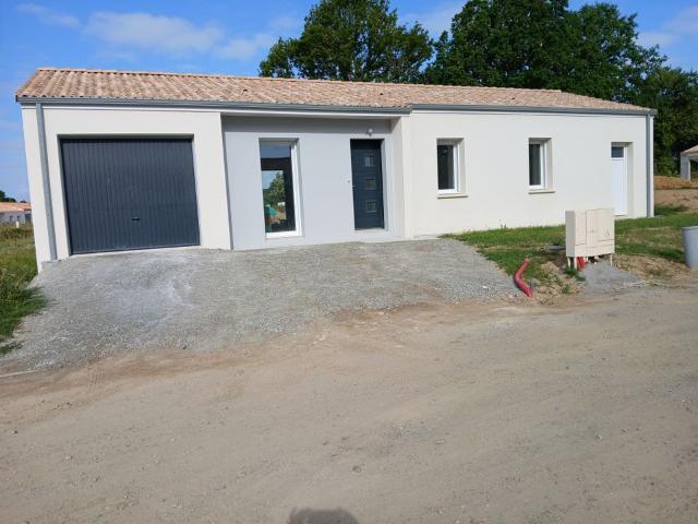 Maison 4 pièces, 81 m² à louer à La Roche sur Yon 85000