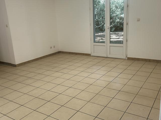 Maison 4 pièces, 81 m² à louer à Saint Pierre 97432
