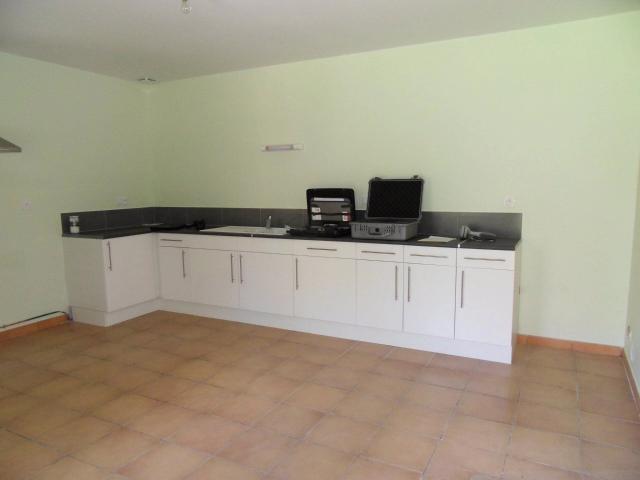 Maison 4 pièces, 83 m² à louer à Cambounès 81260