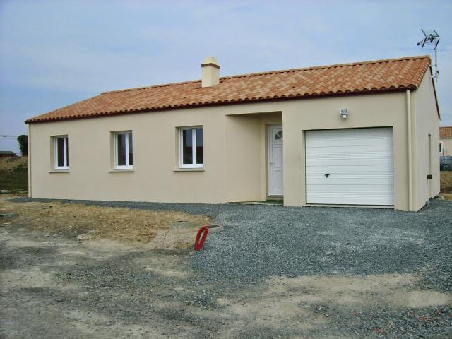 Maison 4 pièces, 83 m² à louer à Beaupuy 47200