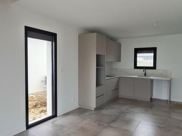 Maison 4 pièces, 83 m² à louer à Montussan 33450