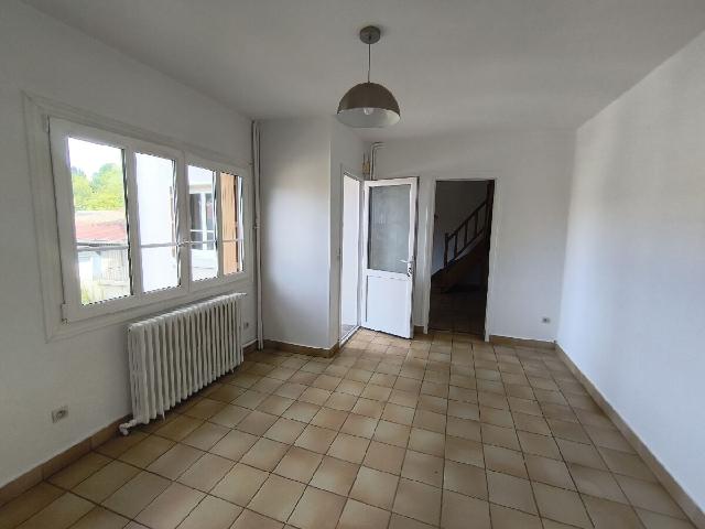 Maison 4 pièces, 85 m² à louer à Nesles la Vallée 95690