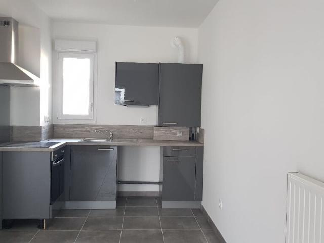 Maison 4 pièces, 83 m² à louer à Tours 37100