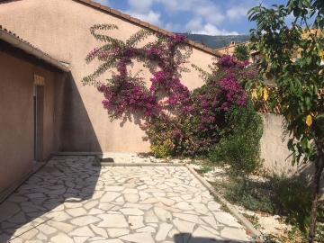 louer Maison à Alpes - Terrasse, Parking
