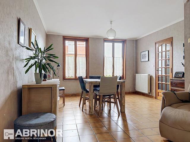Maison 4 pièces 84 m²