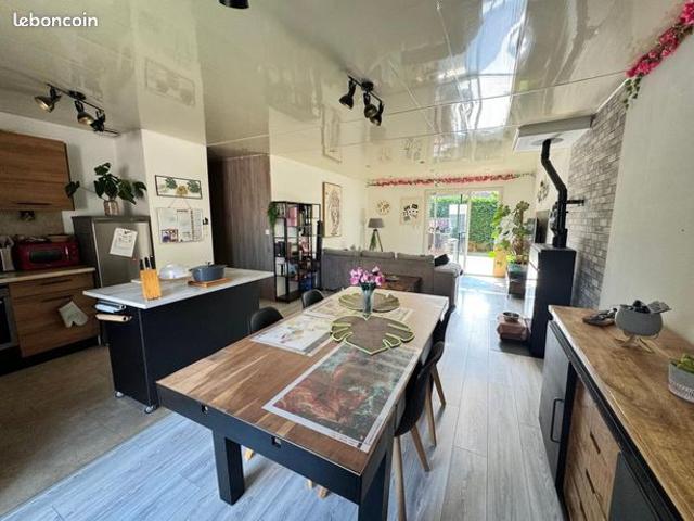 Maison 4 pièces 84 m²