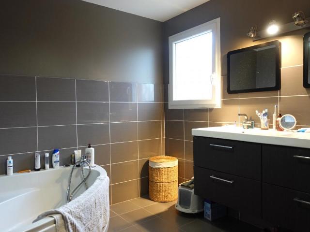 Maison 4 pièces, 84 m² à louer à Estrablin 38780