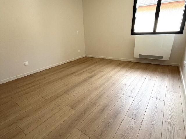 Maison 4 pièces, 84 m² à louer à La Boisse 01120