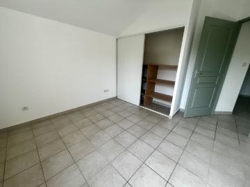 Maison 4 pièces, 84 m² à louer à Villevocance 07690