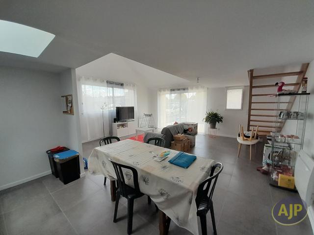 Maison 4 pièces, 85 m² à louer à Le Pallet 44330
