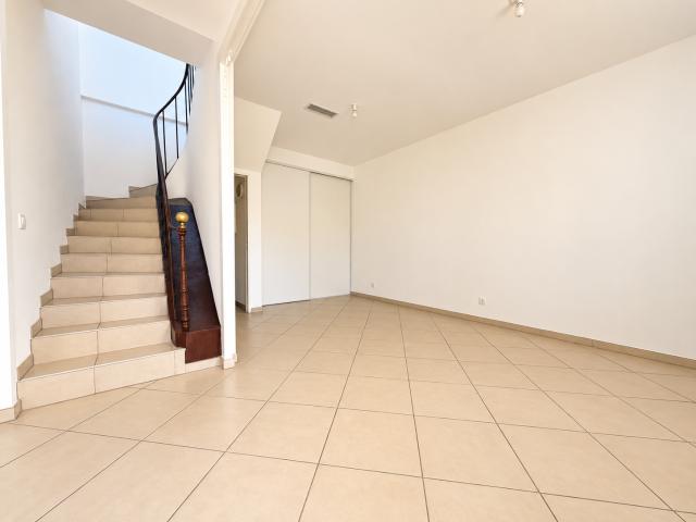 Maison 4 pièces, 85 m² à louer à Marseille 13 13013