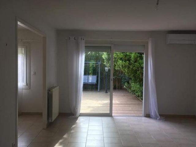 Maison 4 pièces, 85 m² à louer à Mèze 34140