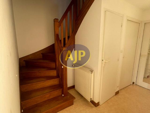 Maison 4 pièces, 85 m² à louer à Noyal Pontivy 56920