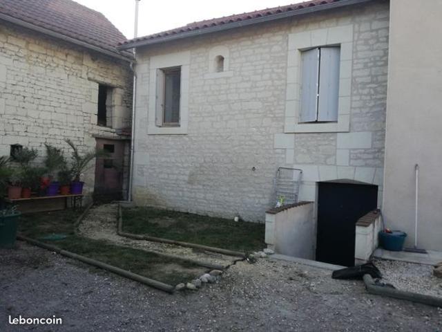 Maison 4 pièces, 85 m² à louer à Naintré 86530