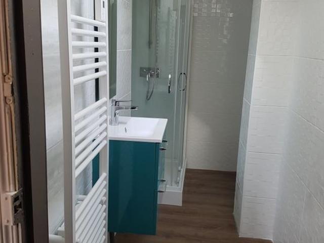 Maison 4 pièces, 85 m² à louer à Vendhuile 02420