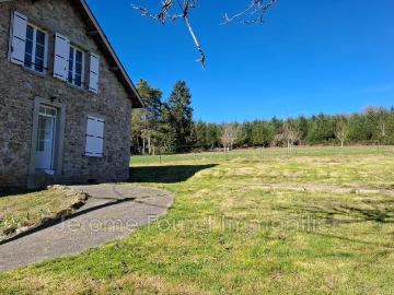 Maison 4 pièces, 86 m² à louer à Rosiers d'Égletons 19300