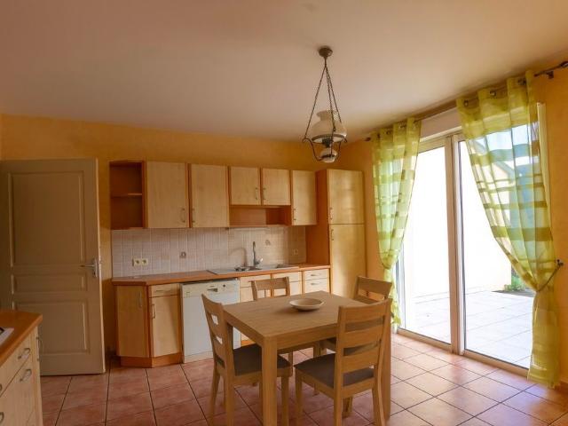 Maison 4 pièces, 88 m² à louer à Gorron 53120