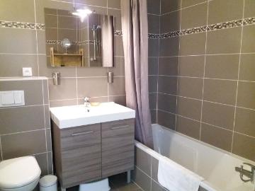 Maison 4 pièces, 88 m² à louer à Gex 01170