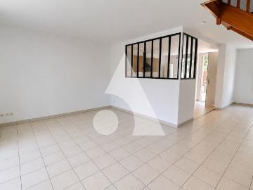 Maison 4 pièces 8 m²
