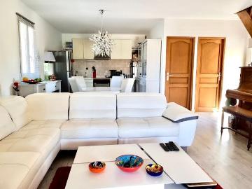 Maison 4 pièces, 90 m² à louer à Cabrières 30210