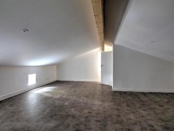 Maison 4 pièces, 90 m² à louer à Chagnon 42800