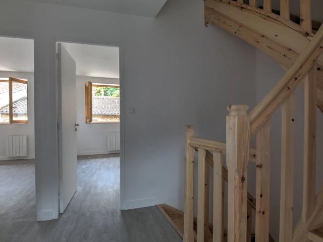 Maison 4 pièces, 90 m² à louer à Chagnon 42800
