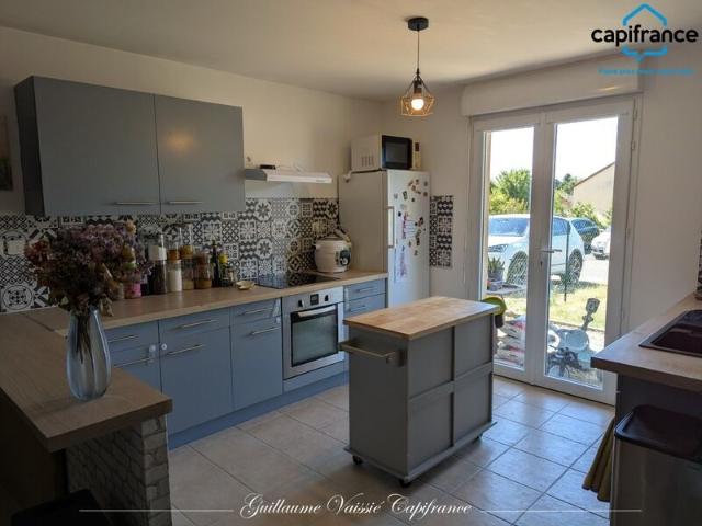 Maison 4 pièces, 90 m² à louer à Chenevelles 86450